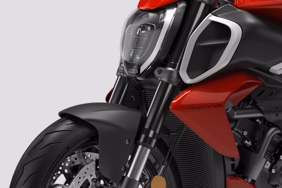 Ducati Diavel V4