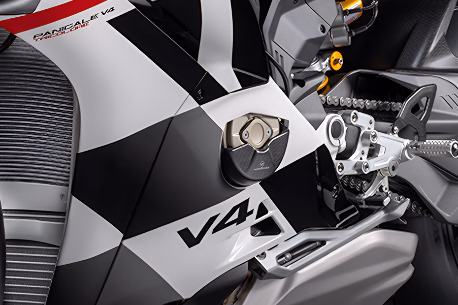 Ducati Panigale V4 Tricolore