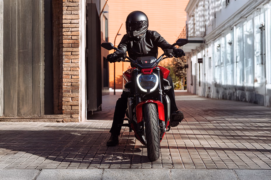 Ducati XDiavel V4