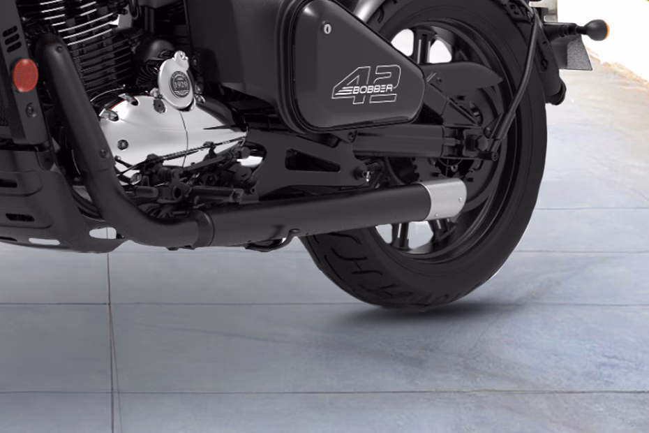 Jawa 42 Bobber Jasper Red Alloy Wheel