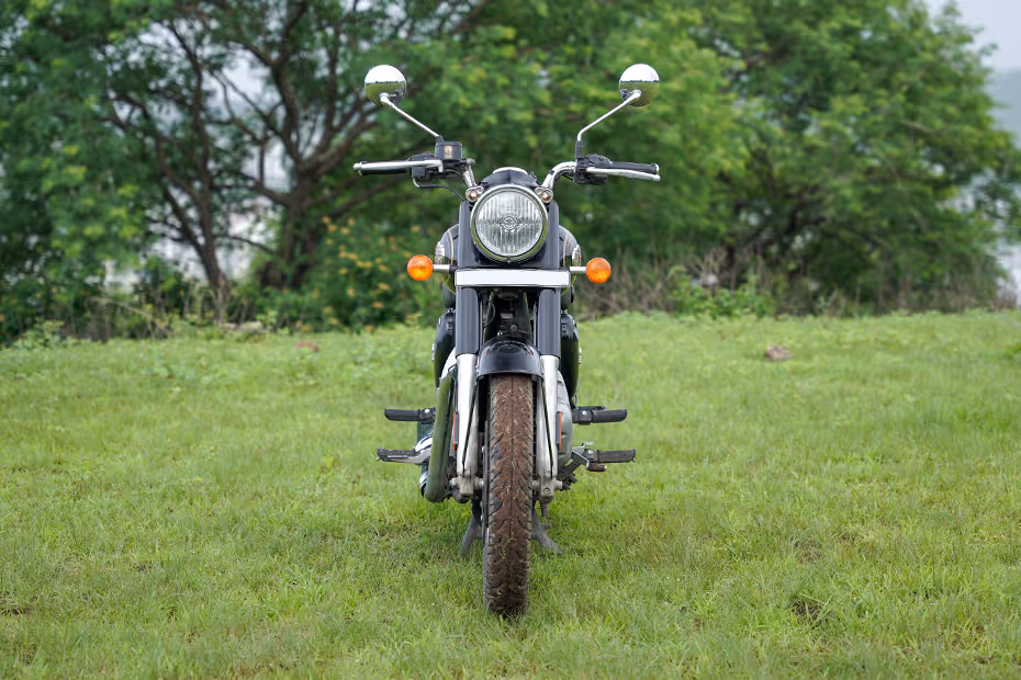 Royal Enfield Bullet 350 Standard Maroon and Standard Black
