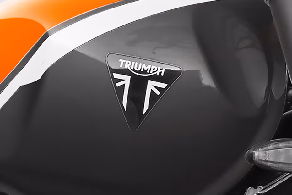 Triumph Speed T4