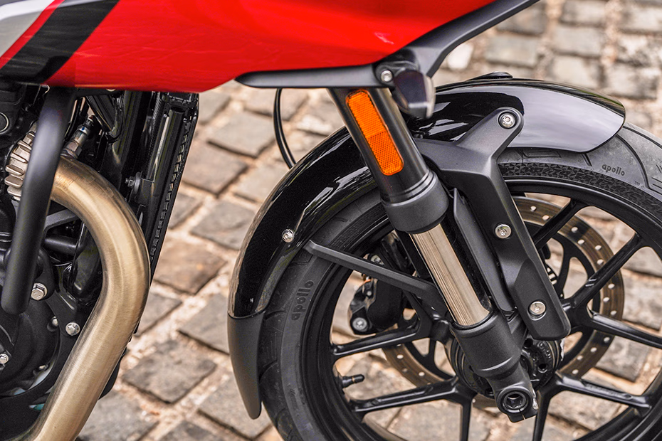 Triumph Thruxton 400