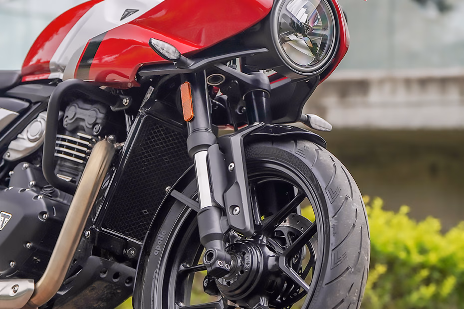 Triumph Thruxton 400