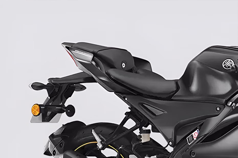Yamaha R15 V4 Metallic Black