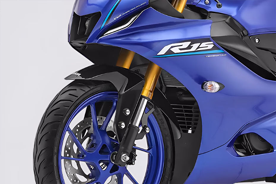 Yamaha R15 V4